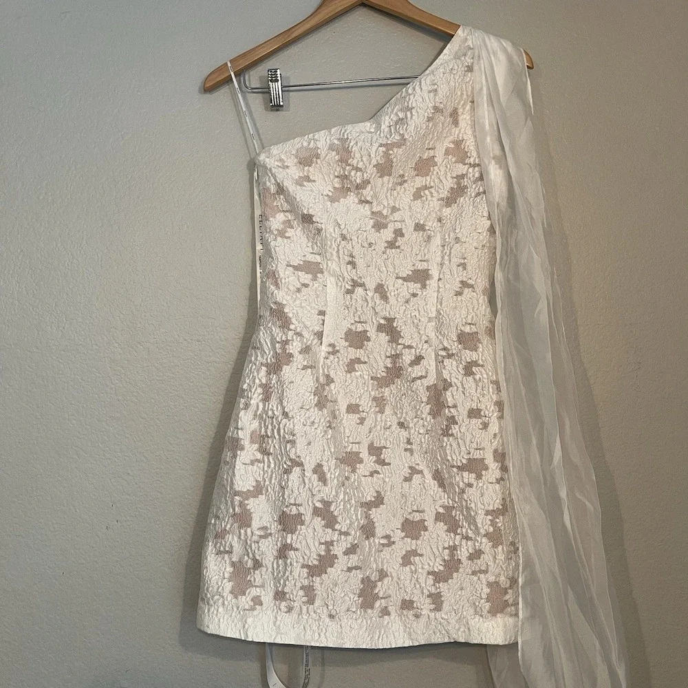 NWT Elliatt XXS Ivory April Cocktail Wedding Mini Dress One Shoulder Elegant NEW